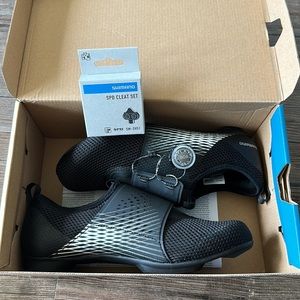 Shimano IC5 Women’s Indoor Cycling / Spinning Shoes with Cleats size 7.5